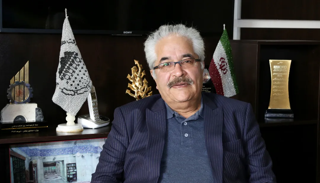 بکارگیری تمامی توان چادرملو در تحقق شعارجهش تولید