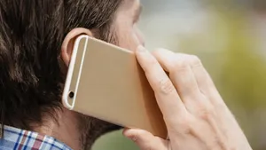 صدای عزیزانتان هم قابل اعتماد نیست | هوش مصنوعی راه کلاهبرداران را هموار کرد
