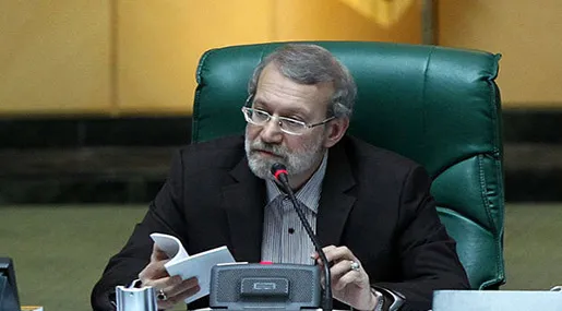Larijani communicates 6th development plan to President Rouhani