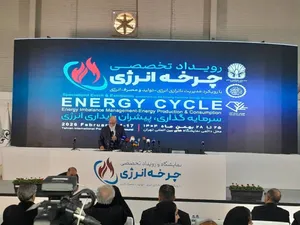 اضافه شدن نیم دلار به جیب قاچاقچیان با یک لیتر بنزین/ ۵ جایگاه در جنوب شرق ایران فقط به قاچاقچیان سوخت می‌دهند