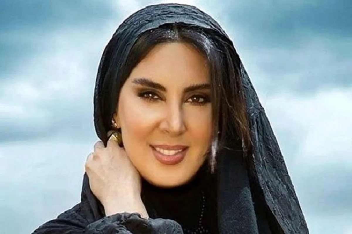 حرکات موزون بازیگر معروف زن در کنسرتی شاد + فیلم