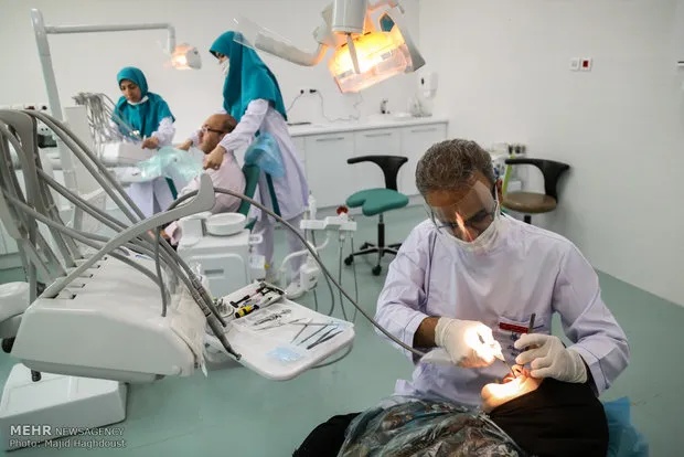 احتمال ابتلا به کووید۱۹ در مطب دندانپزشکی بسیار کم است