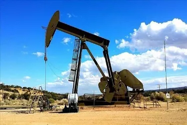 Iran ramps up development at oilfield shared with Iraq
