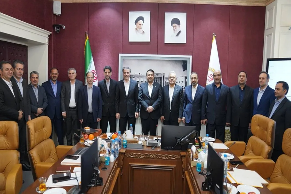 مدیر عامل بانک ملی ایران تاکید کرد: نقش کلیدی مدیریت ارز در پیشرفت اقتصادی کشور