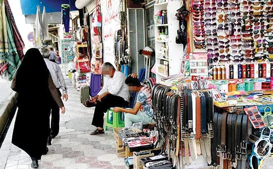 آیا دستفروشی بیکاری را کم می‌کند؟