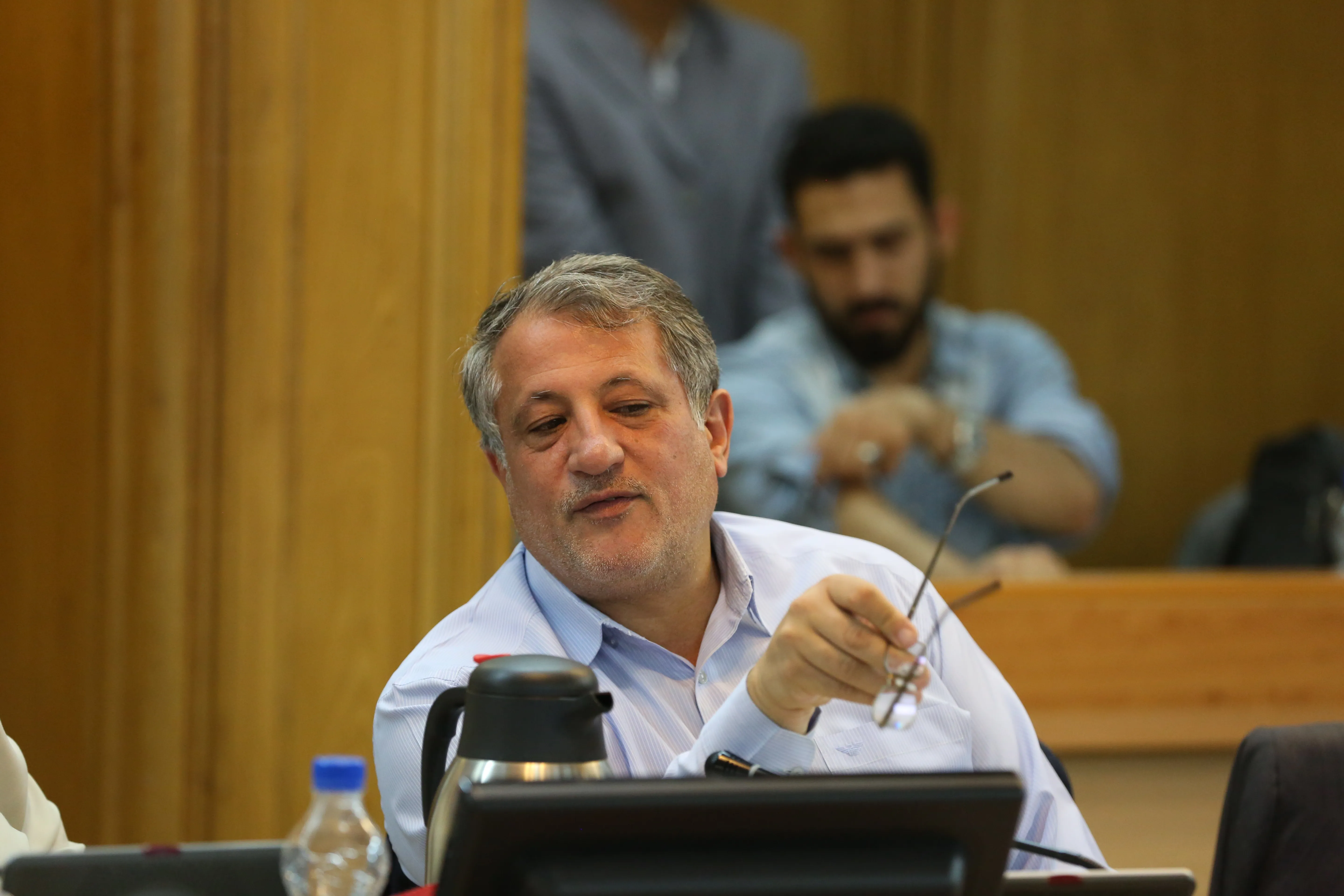 پورسیدآقایی دست از لجبازی و مخالفت بردارد