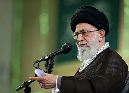 رهبر معظم انقلاب: عربستان عذرخواهی کند