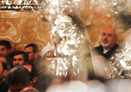 ظریف خادم امام رضا (ع) شد +تصاویر