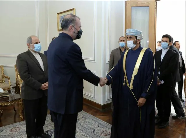دیدار معاون سیاسی وزیر خارجه عمان با امیرعبداللهیان
