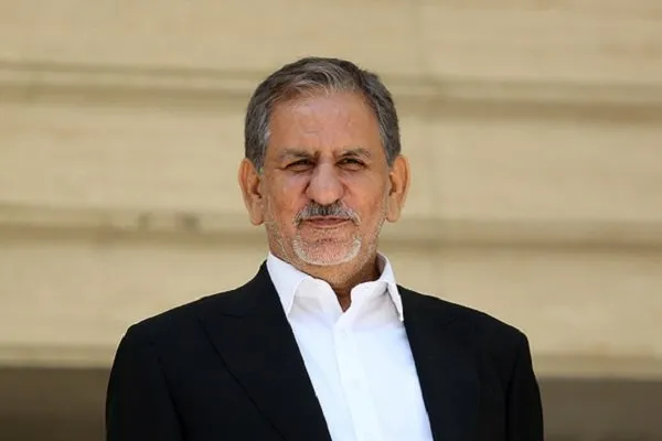 بازدید اسحاق جهانگیری از غرفه اقتصادآنلاین +فیلم