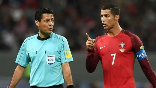 خبری تلخ درباره داور بازی پرسپولیس و سپاهان