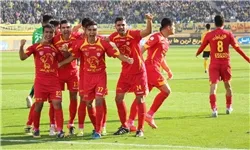 نفت بازی جنجالی را برد و فینالیست شد