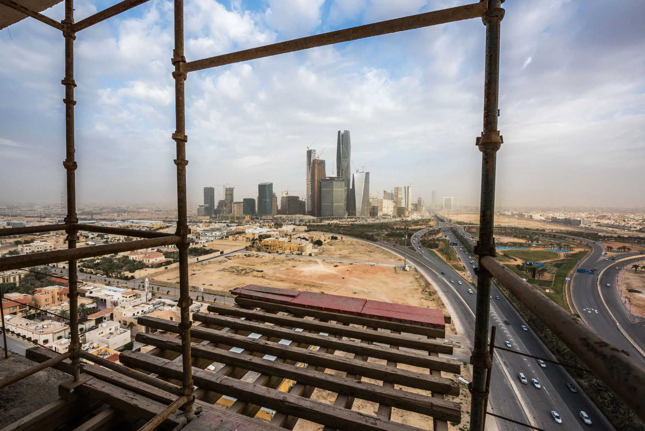 Saudi Cost Cutting Drive: $20 Billion of Projects May Be Axed