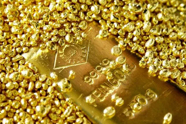 طلا به پایین ترین سطح ۲ هفته اخیر رسید!