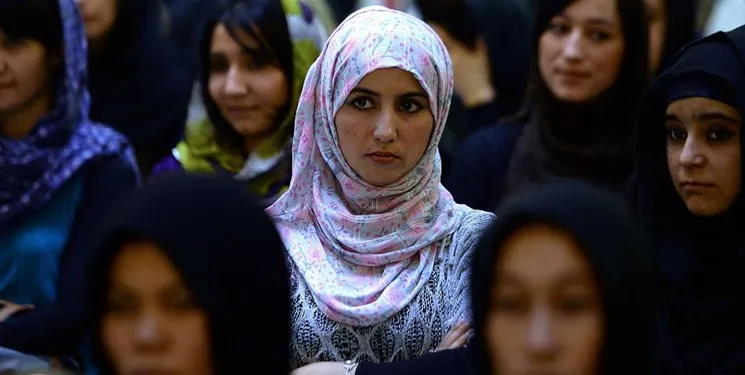 زنان صورت‌ های خود را بپوشانند