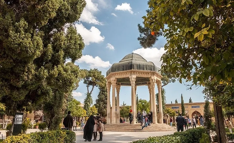 فال حافظ امروز جمعه ۲۱ مرداد + تفسیر دقیق