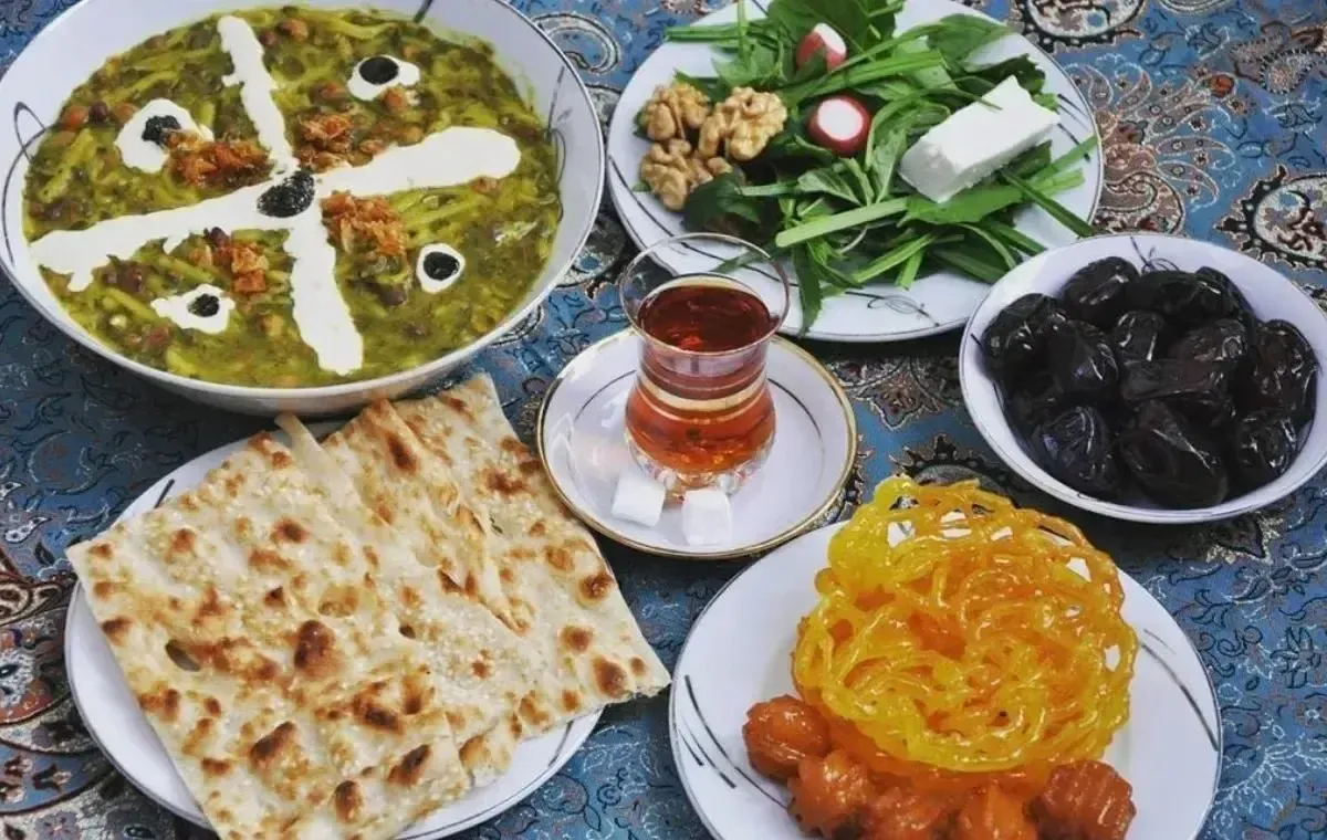 هزینه‌های سرسام‌آور افطار در رمضان ۱۴۰۴؛ از آش شله‌قلمکار تا خرمای لوکس چقدر خرج بر می‌دارد؟