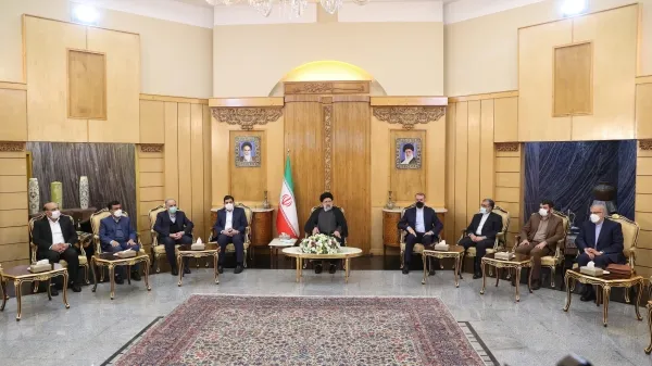 سیاست توجه به همسایگان جواب داده است / همکاری با کشورهای عضو اکو تقویت می شود