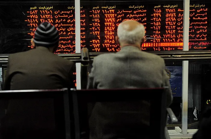 بورس چگونه از مسیر رشد منحرف می‌شود؟