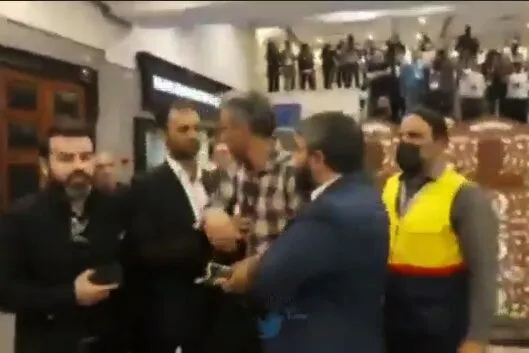 درگیری در محل برگزاری انتخابات فدراسیون فوتبال + فیلم