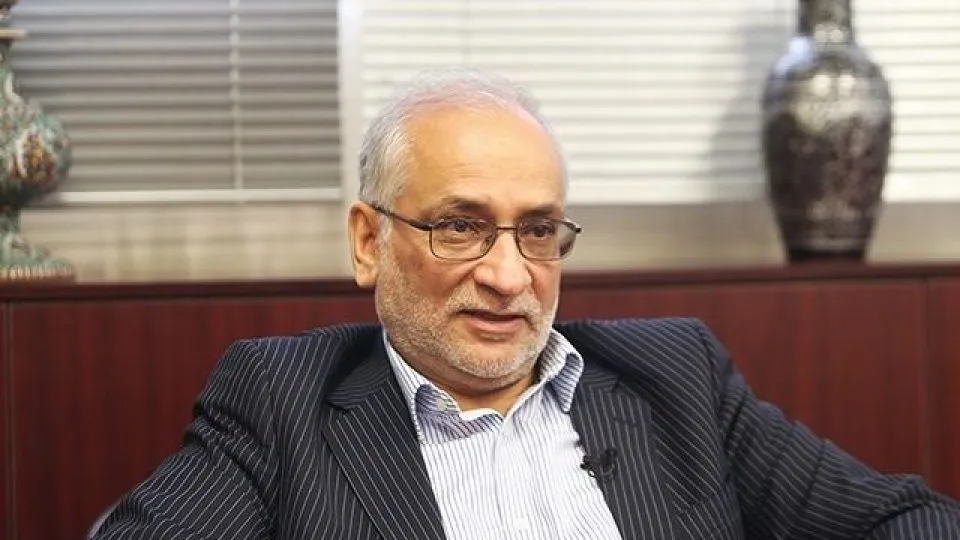 کاری که احمدی نژاد با ایران کرد دشمنان قسم خورده نکردند