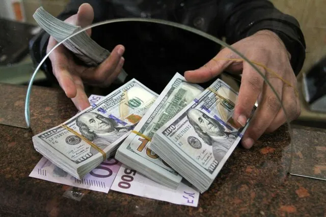 نرخ دلار تقویت شد