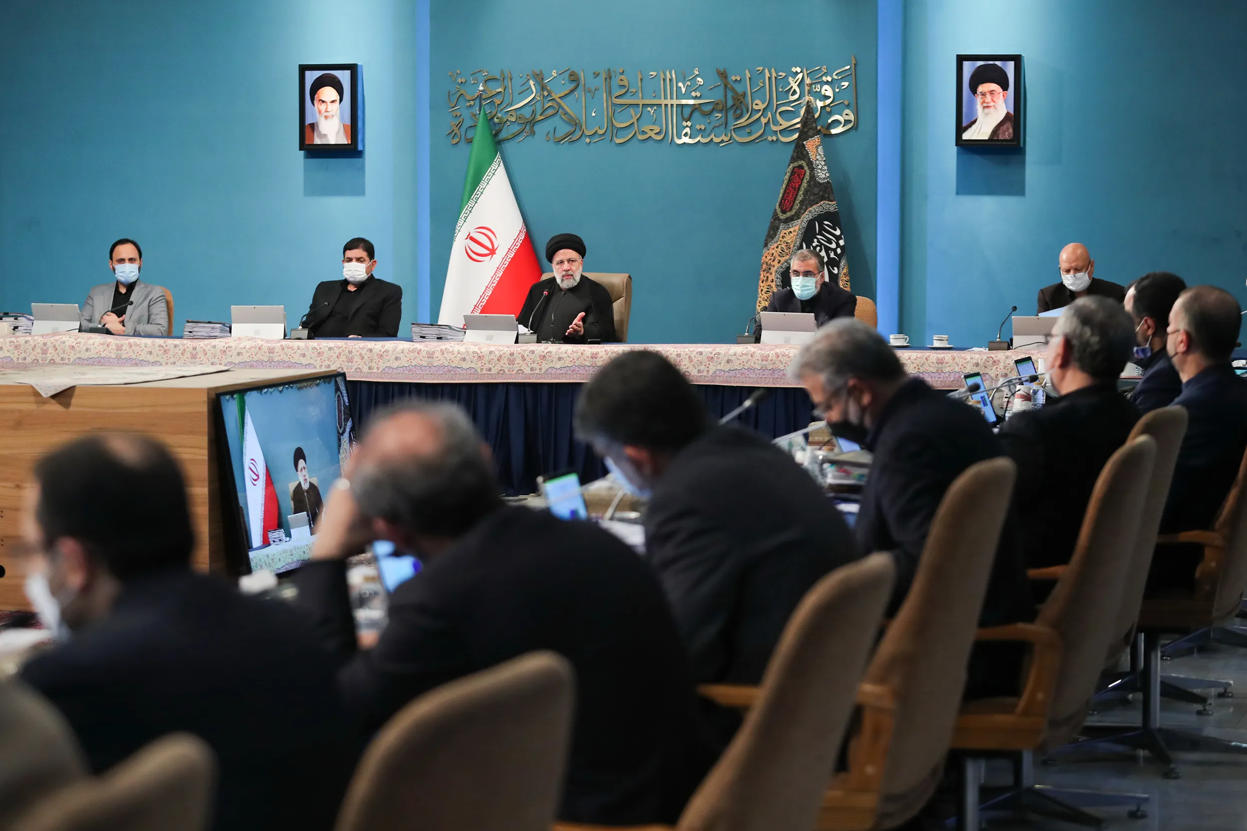 بررسی وضعیت اختلالات شبکه ارتباطی و اینترنت در جلسه هیات دولت