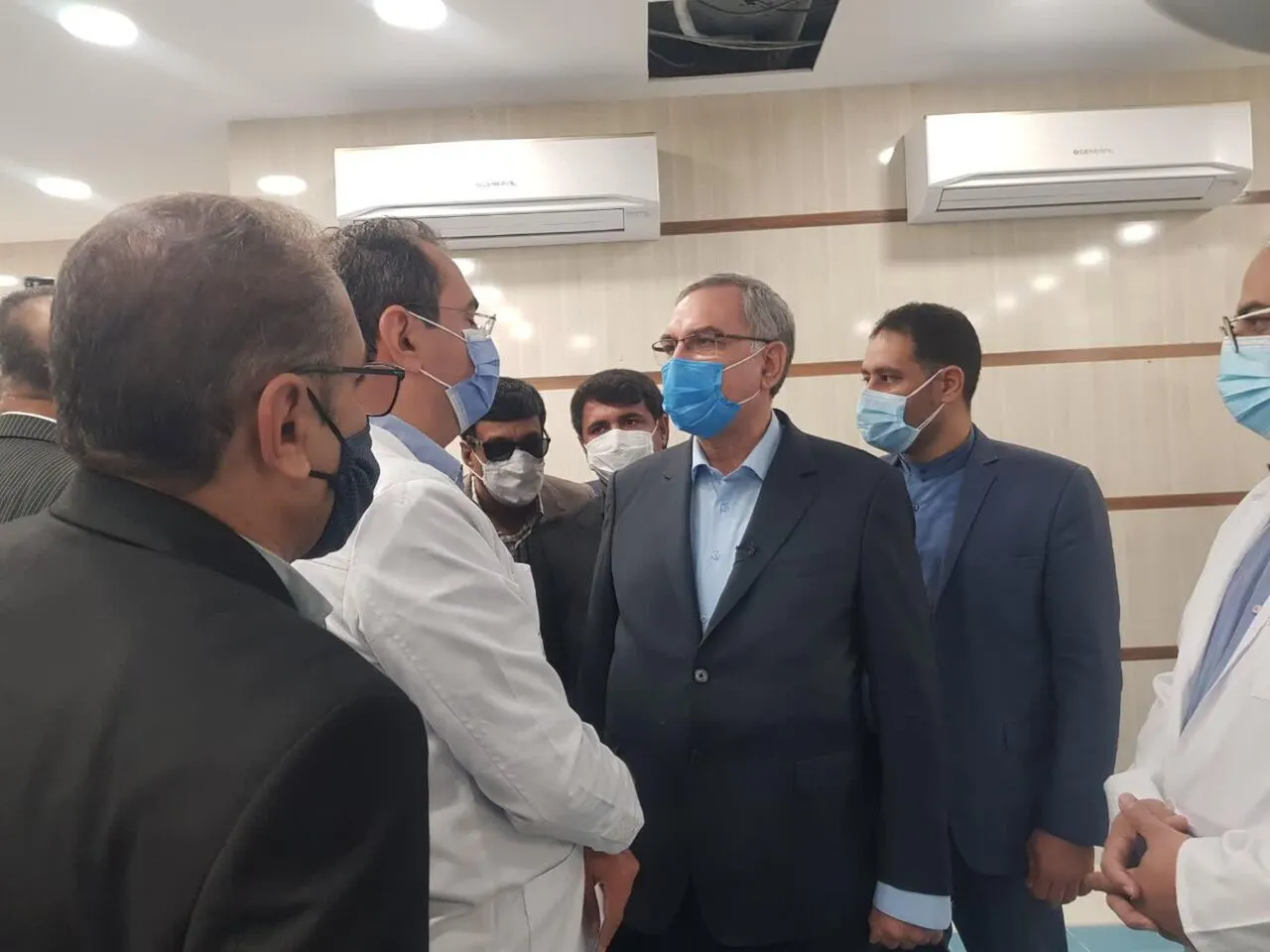 تحقق مطالبات کادر درمان در حال پیگیری است