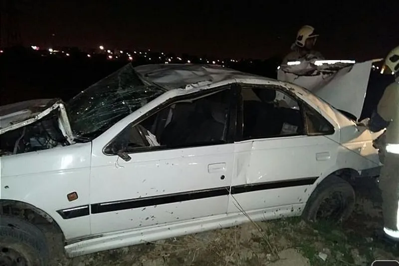 رد شدن از چراغ قرمز حادثه ساز شد