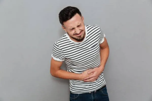 این علائم را دارید؟ پس به سردی معده مبتلا هستید!