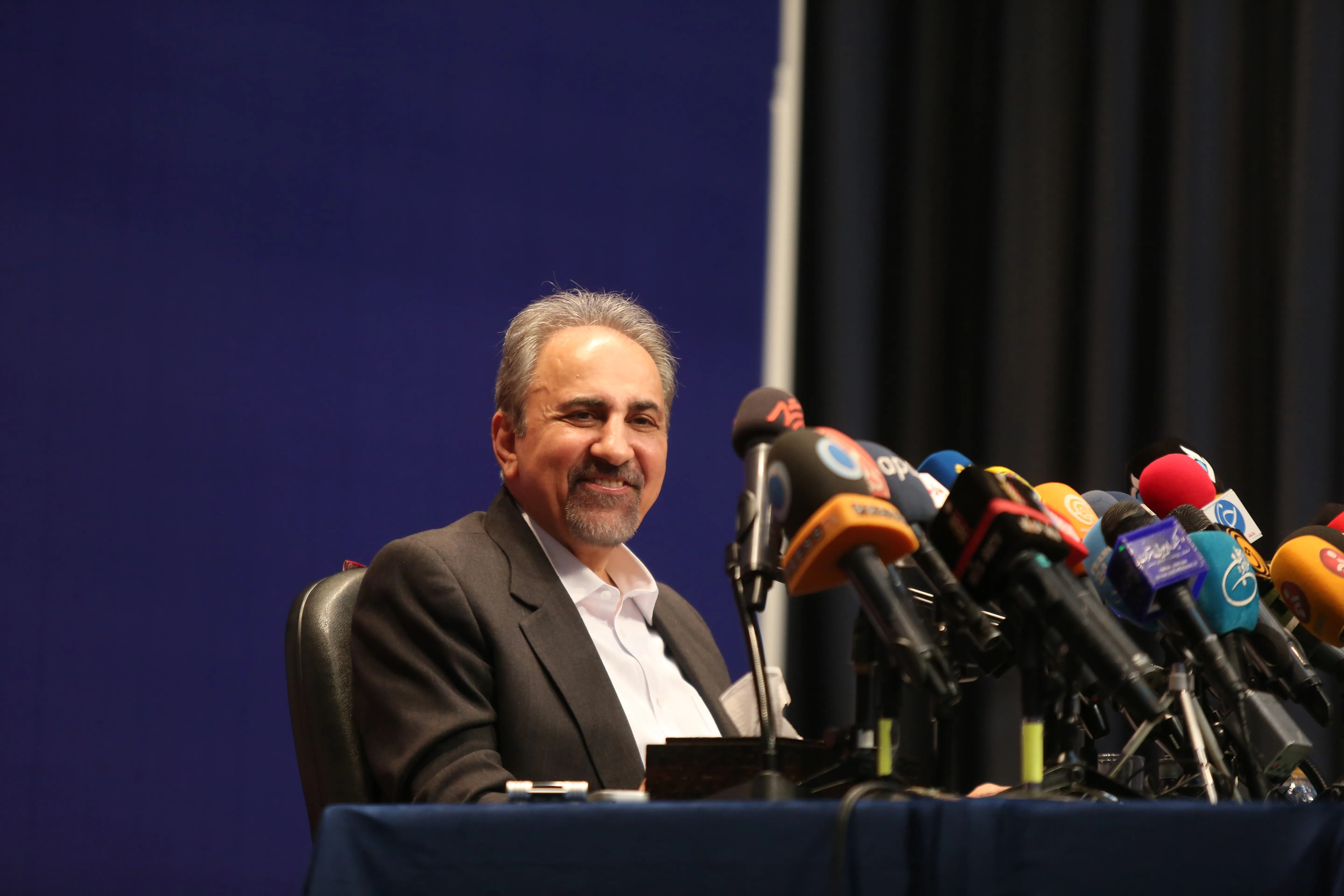 استعفای شهردار تهران تایید شد