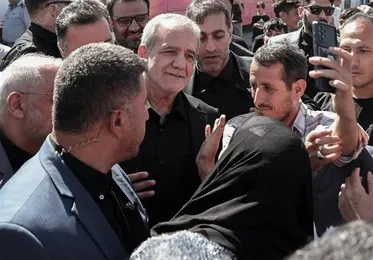 Top Iranian Officials Join Massive Funeral Procession for Martyred Leader