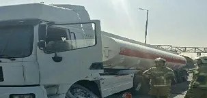 جلوگیری از فاجعه آتش‌گرفتن تانکر بنزین در اتوبان یاسینی