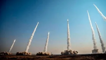 Iran Targets 3 US Destroyers Near Strait of Hormuz: Sources