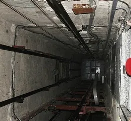 مرگ کارگر جوان بر اثر سقوط در چاله آسانسور