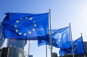 European Union imposes a 25% tariff on US