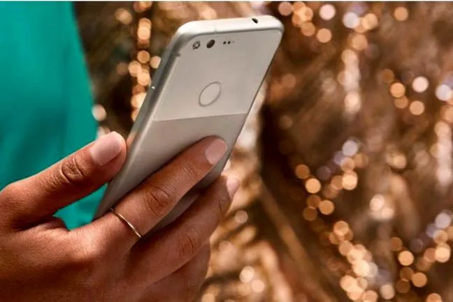 Google takes on Apple, Amazon with new hardware push