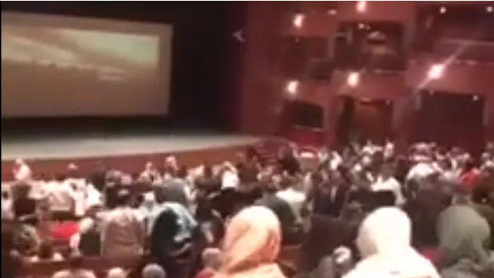 تشویق تماشاگران سوری بعد از دیدن به وقت شام +فیلم