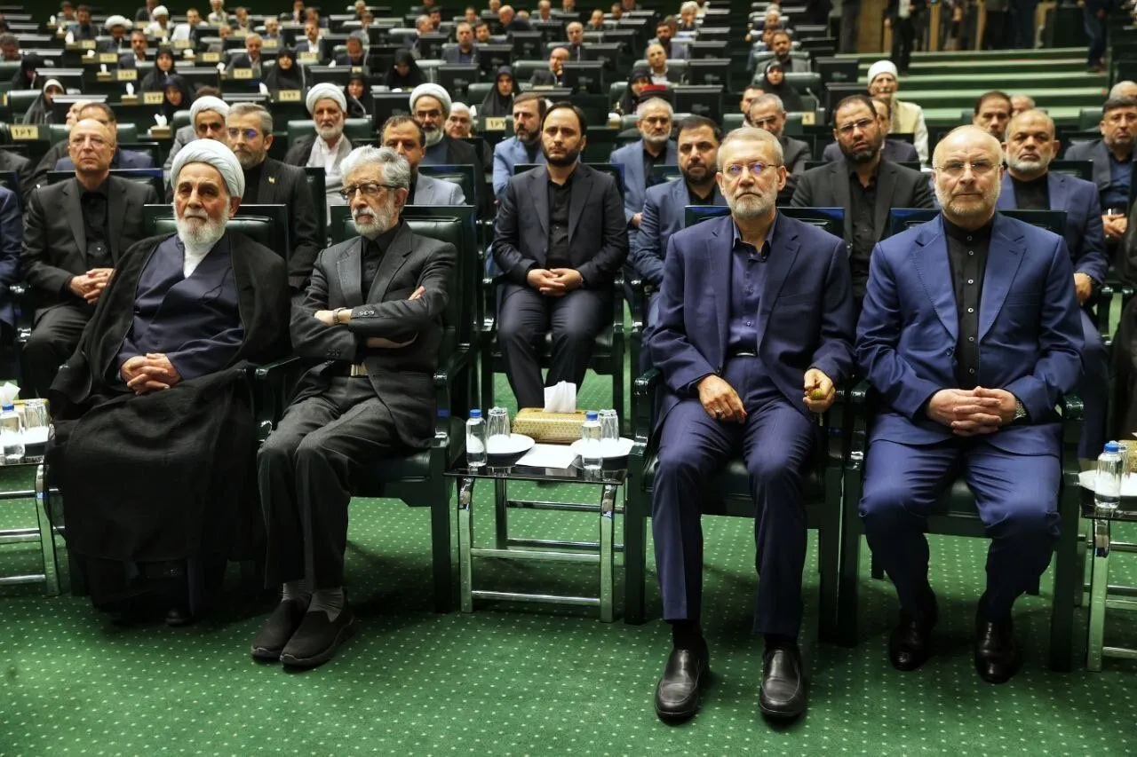 جزییات مراسم بازگشایی مجلس دوازدهم/ چه کسانی مهمانان مراسم افتتاحیه دور جدید پارلمان بودند؟