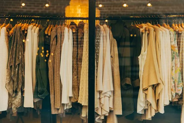 دستفروشی تبدیل به بساط گستری شد