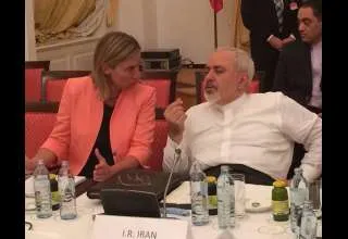 ظریف: هیچ وقت یک ایرانی را تهدید نکنید