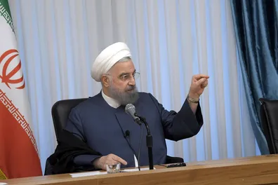 واکنش-منتخب-نیا-به-تهدید-تندرو-ها-علیه-روحانی-سرت-را-زیرآب-می-کنیم