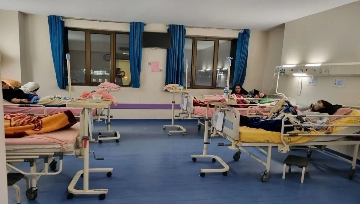 حادثه عجیب در خوابگاه دانشگاه خرم‌آباد / چندین دانشجو روانه ICU شدند