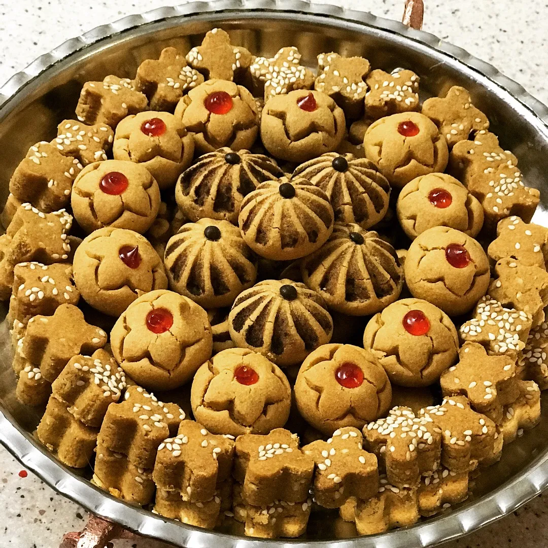 طرز تهیه شیرینی نخودچی مخصوص میهمانی های عید نوروز