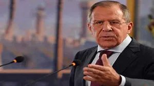 واکنش جالب لاوروف به میکروفن مزاحم +فیلم