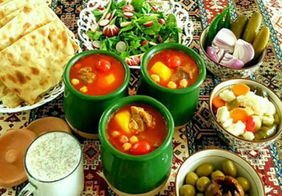 غذای سنتی ایرانی چند تمام می‌شود؟