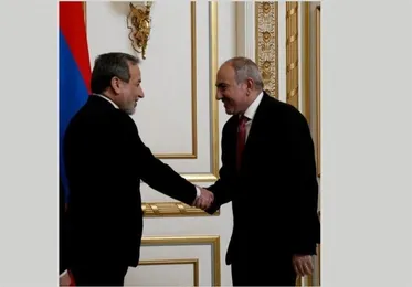 FM Reaffirms Iran’s Neighbor-Centered Policy in Congratulatory Message for Armenia