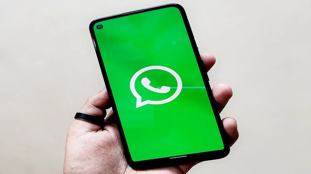 چگونه به استوری های واتساپ آهنگ اضافه کنیم؟ + عکس