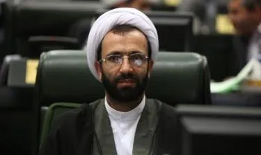 حقوق یک میلیارد و ۱۰۰ میلیون تومانی یک مدیر!