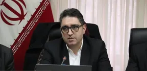 اختلاف نرخ دلار، تجارت را قفل کرده است | دلار ۱۳۰ هزار تومانی را نمی‌شود با نرخ ۸۰ هزار تومان فروخت
